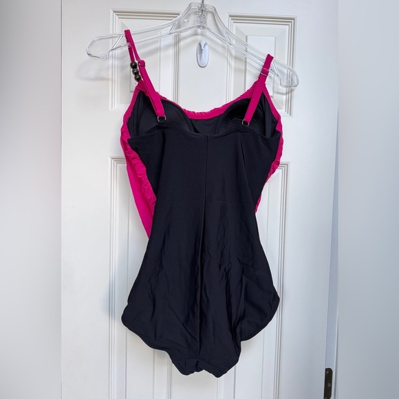 Slimming Pink and Black Ruched Swimsuit - Picture 3 of 4